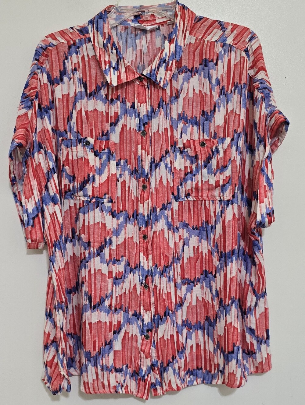 WESTBOUND size 1X America Collection Patriotic Ikat‎ Cap Sleeve Button Front Top